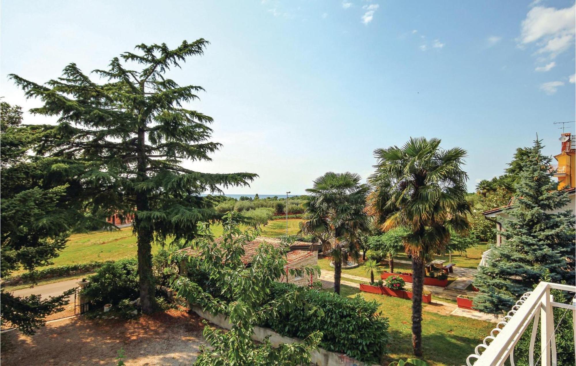 2 Bedroom Pet Friendly Apartment In Lovrecica Εξωτερικό φωτογραφία
